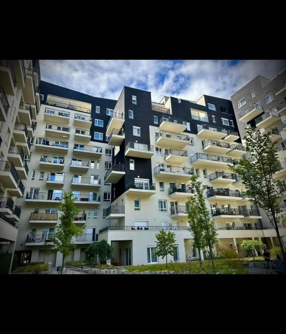 Danube 3 Beds With Big Balcony Parking 10Euro A Day Apartment Budapest