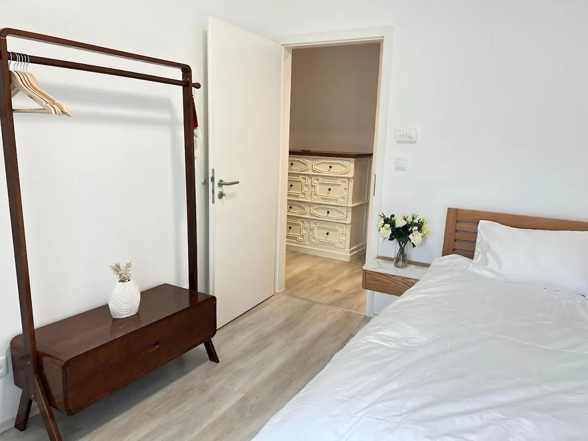 Danube 3 Beds With Big Balcony Parking 10Euro A Day Apartment Budapest 0*,  Hungary